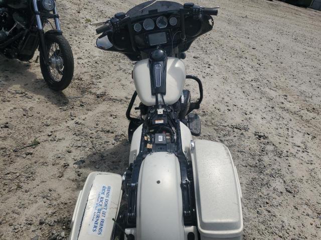 2018 HARLEY-DAVIDSON FLHXS STRE - 1HD1KRC12JB664764