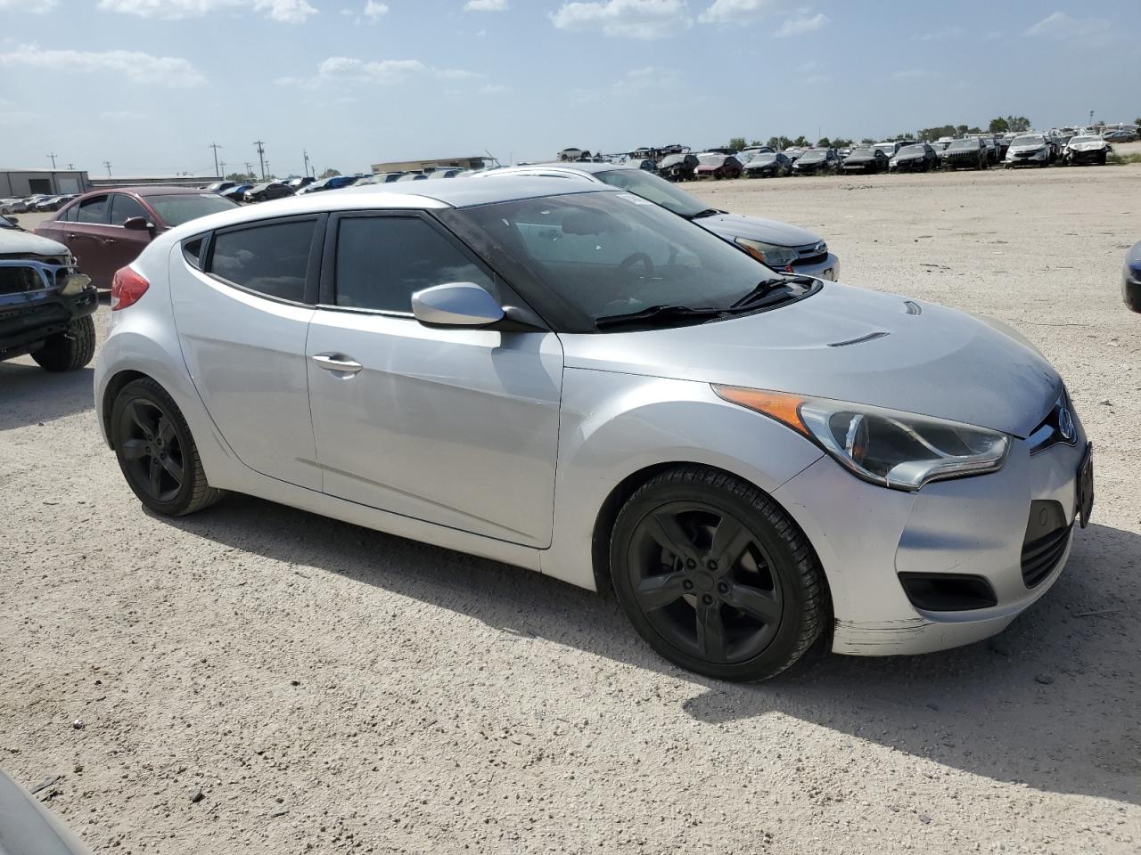 2012 Hyundai Veloster vin: KMHTC6ADXCU048610