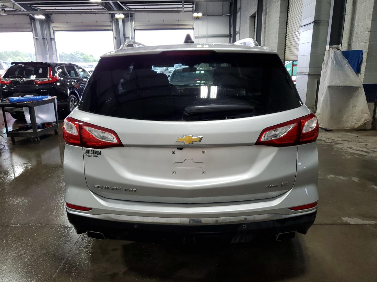 2GNAXTEX8J6309786 2018 Chevrolet Equinox Lt