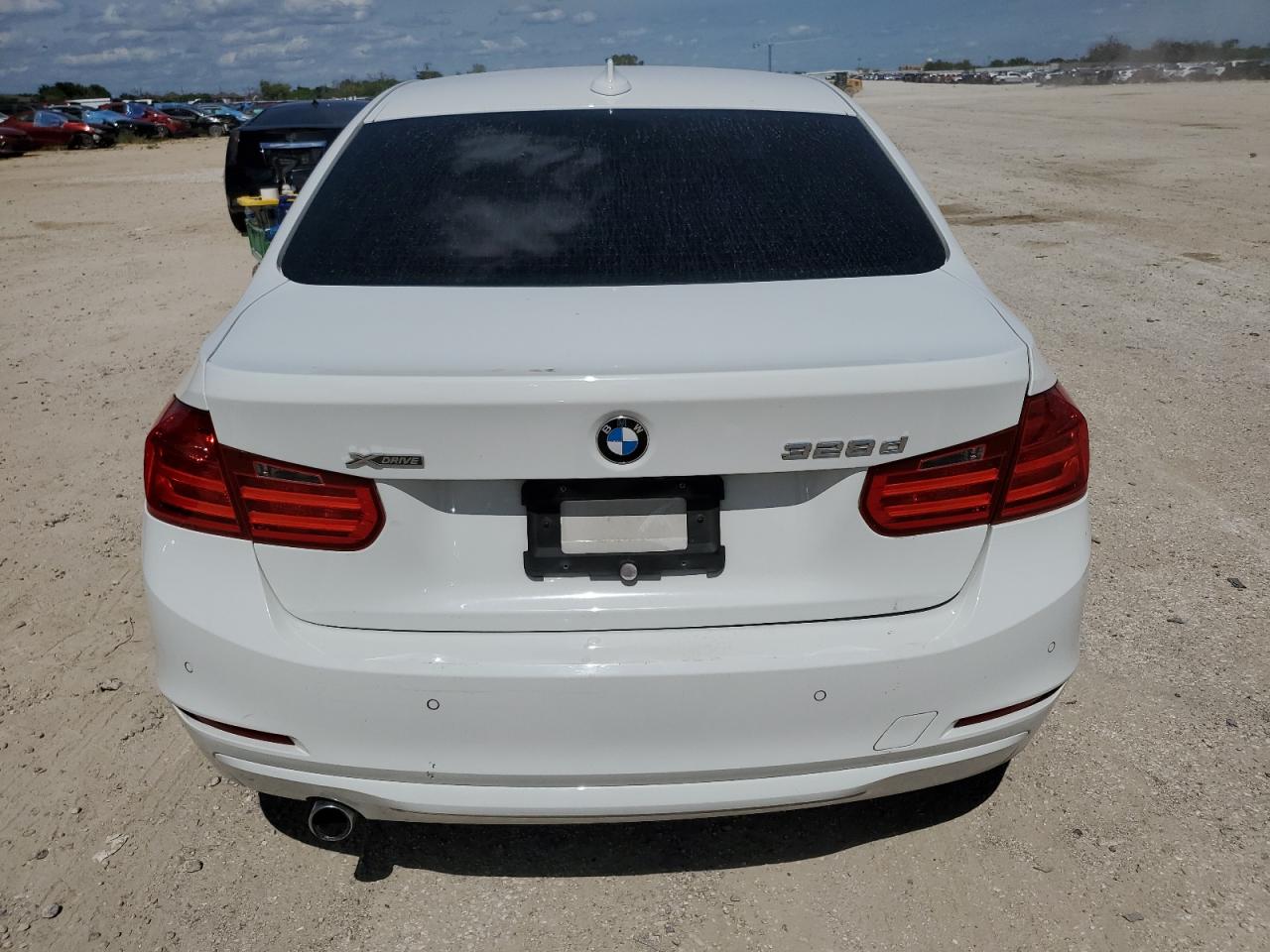 WBA3D5C53EKX98010 2014 BMW 328 D xDrive