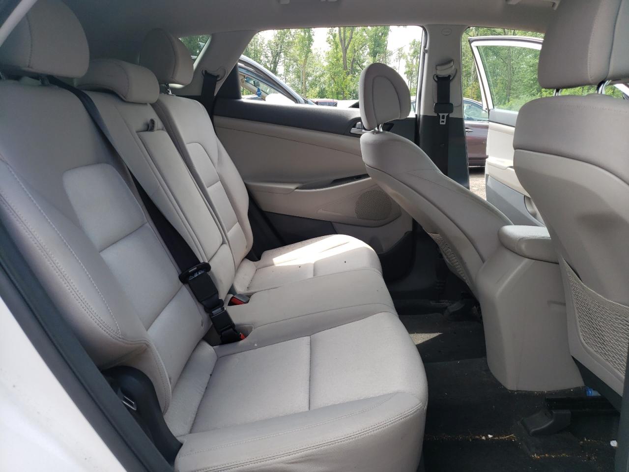 KM8J3CA43HU321657 2017 Hyundai Tucson Limited