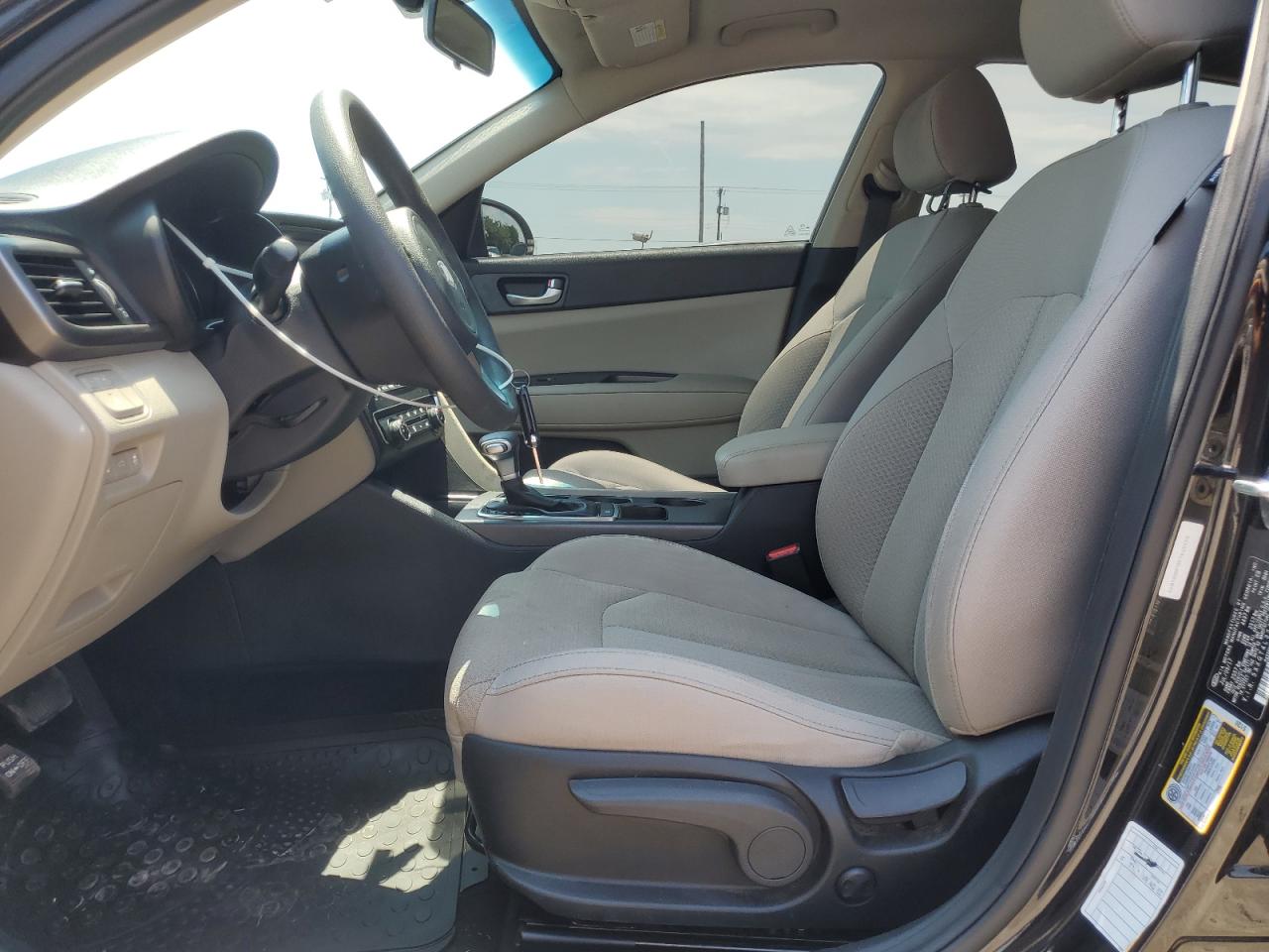 5XXGT4L32JG201871 2018 Kia Optima Lx