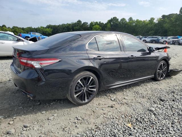 VIN 4T1B61HK3JU027315 2018 Toyota Camry, Xse no.3