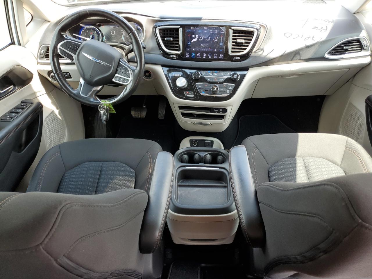 2C4RC1FG2LR102600 2020 Chrysler Pacifica Touring