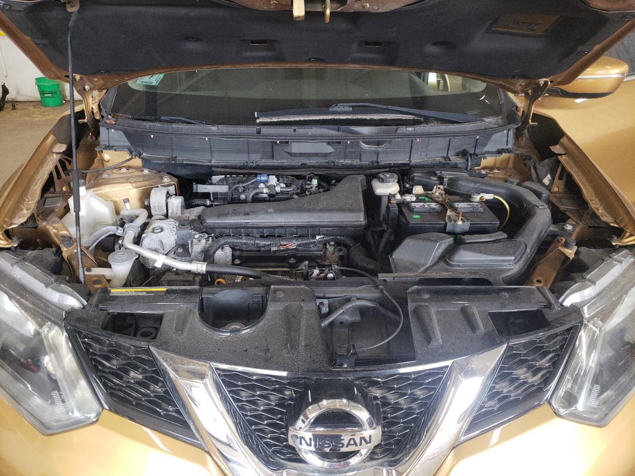 2015 Nissan Rogue S vin: KNMAT2MV9FP517116