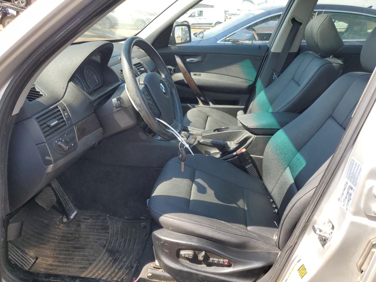 WBXPC93437WJ01973 2007 BMW X3 3.0Si