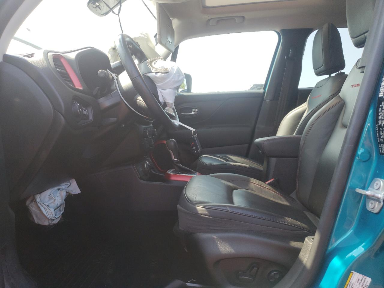 ZACNJBC18LPL26708 2020 Jeep Renegade Trailhawk