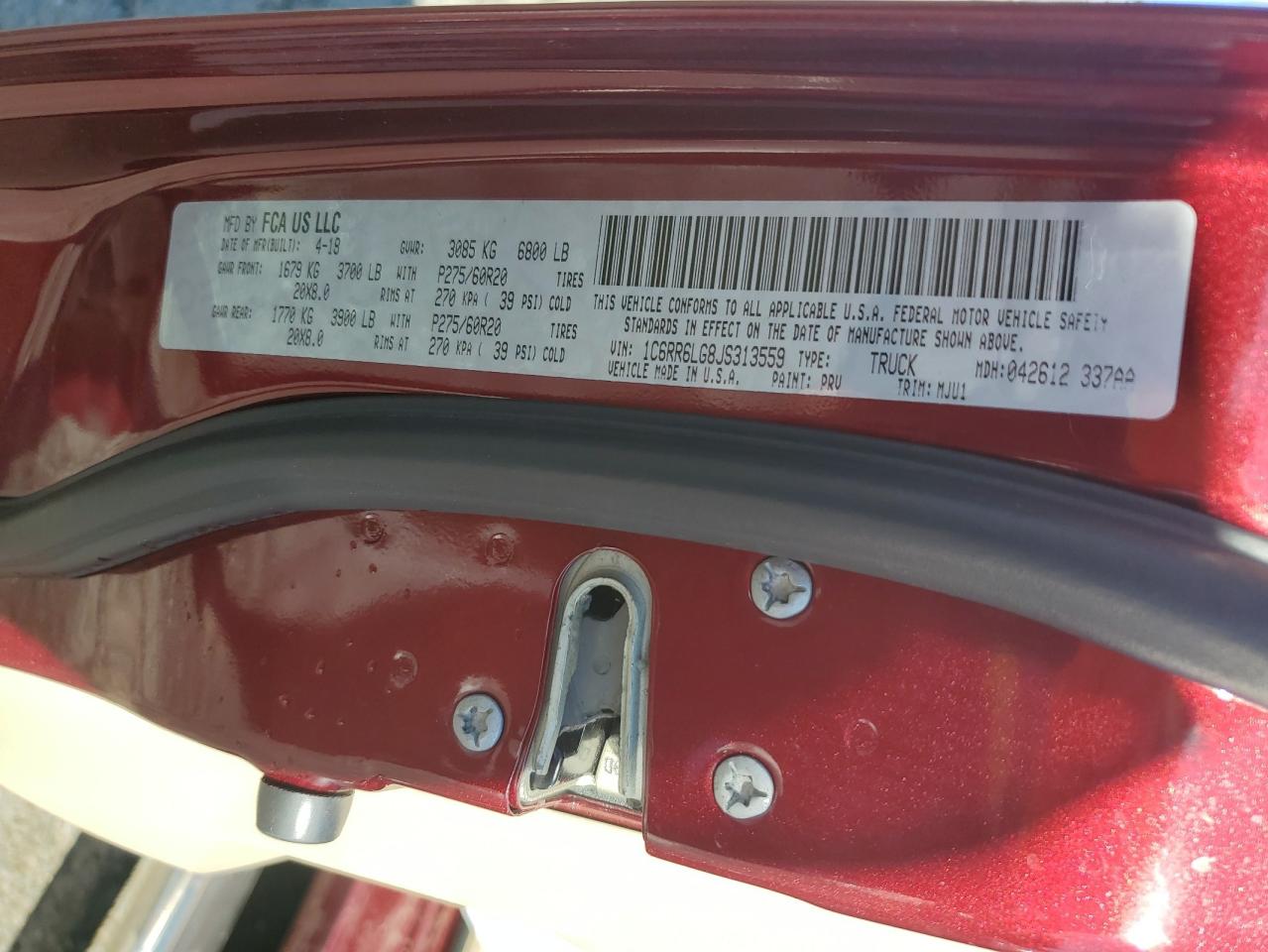 1C6RR6LG8JS313559 2018 Ram 1500 Slt