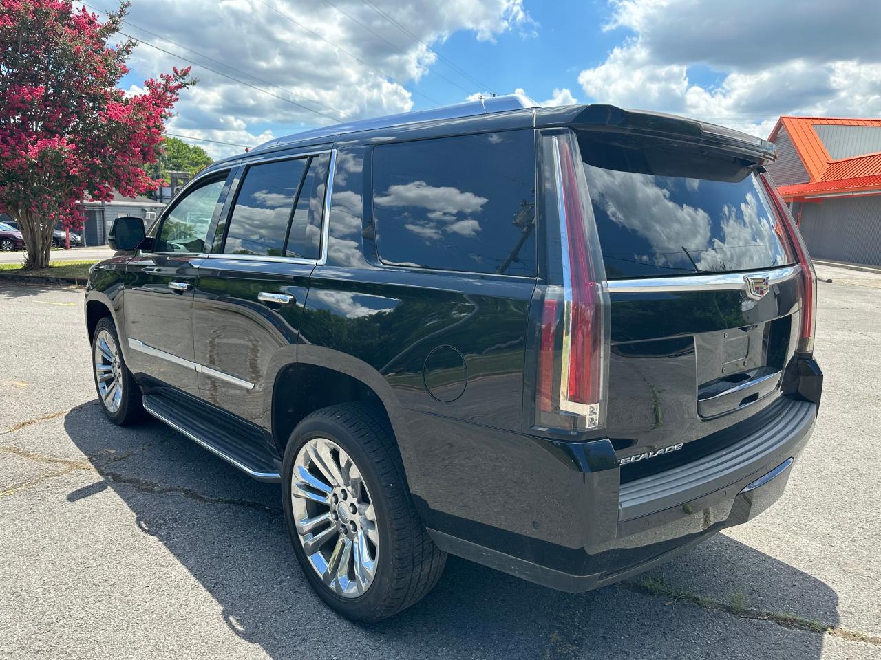 1GYS3CKJ8KR257794 2019 Cadillac Escalade Premium Luxury