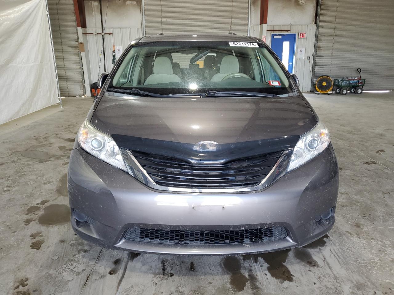 Lot #2888542128 2014 TOYOTA SIENNA LE