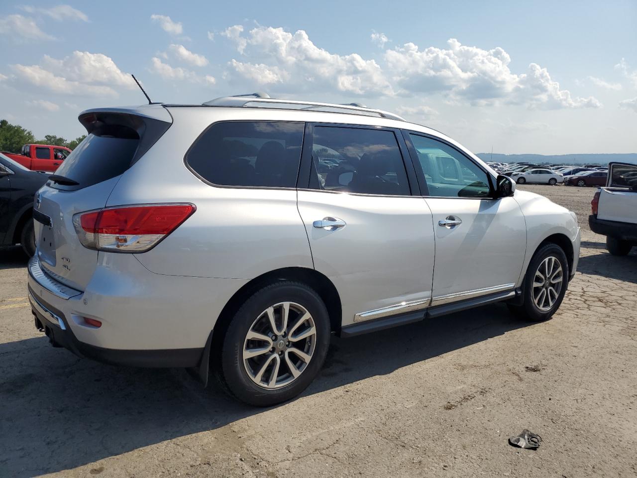 2015 Nissan Pathfinder S vin: 5N1AR2MM7FC675219