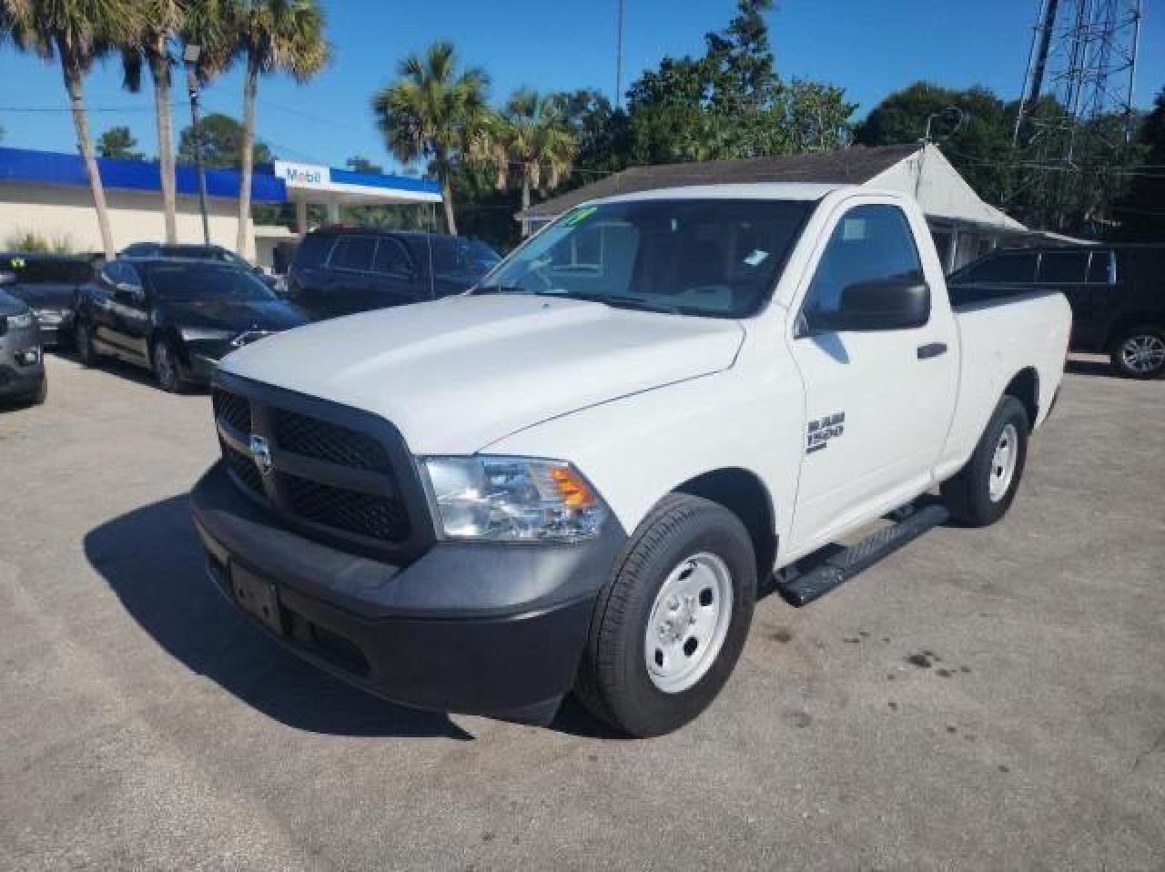 2019 Ram 1500 Classic Tradesman vin: 3C6JR6AG1KG584472