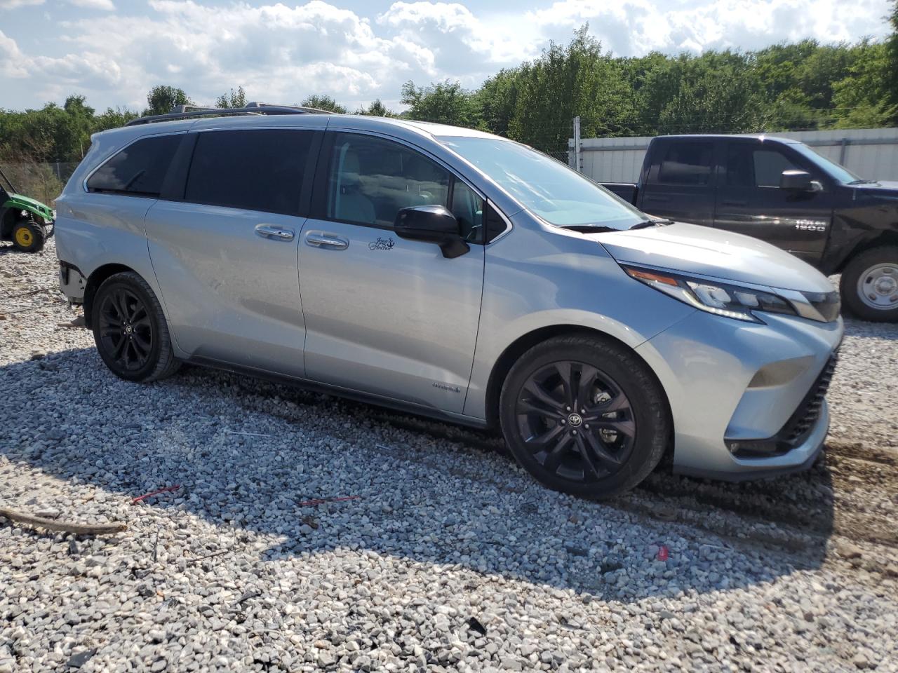 2021 Toyota Sienna Xse vin: 5TDDRKEC3MS044289