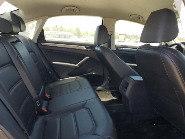 2017 Volkswagen Passat R-Line VIN: 1VWDT7A30HC033968 Lot: 61306514