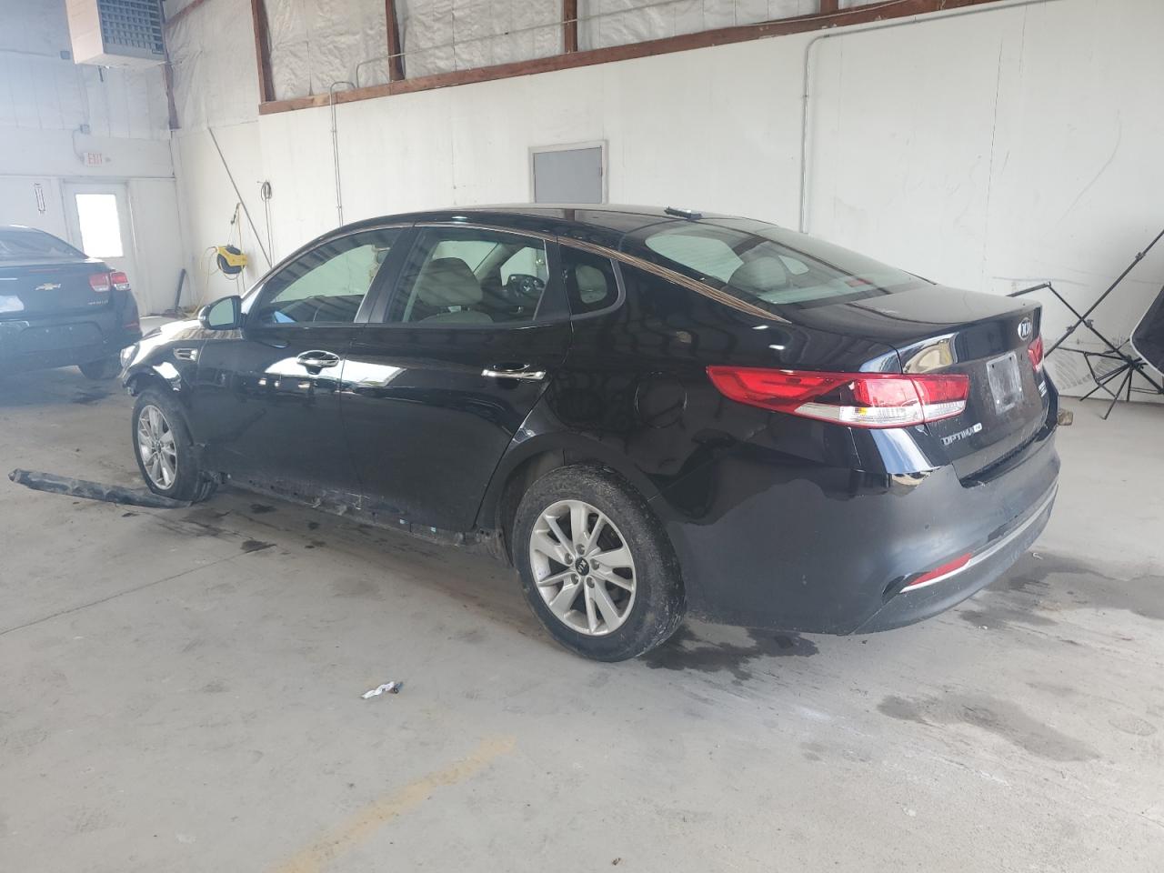 2018 Kia Optima Lx vin: 5XXGT4L32JG239066