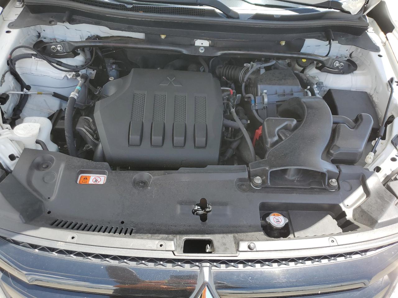 JA4AT4AA1KZ030210 2019 Mitsubishi Eclipse Cross Le