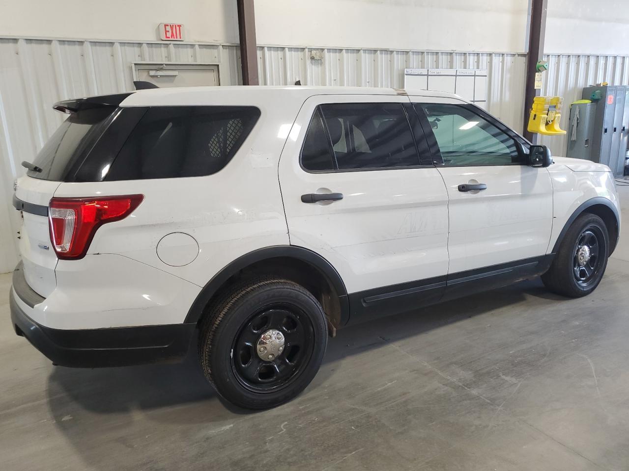 2018 Ford Explorer Police Interceptor vin: 1FM5K8AR4JGB34381