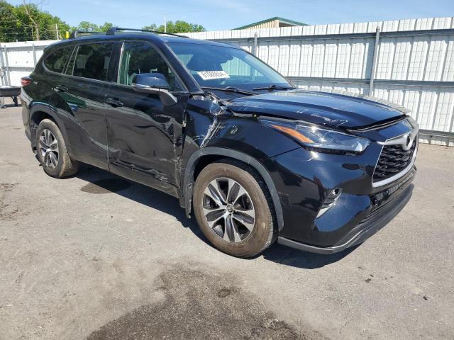 5TDGZRBH9MS557407 2021 Toyota Highlander Xle