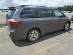 TOYOTA SIENNA XLE снимка