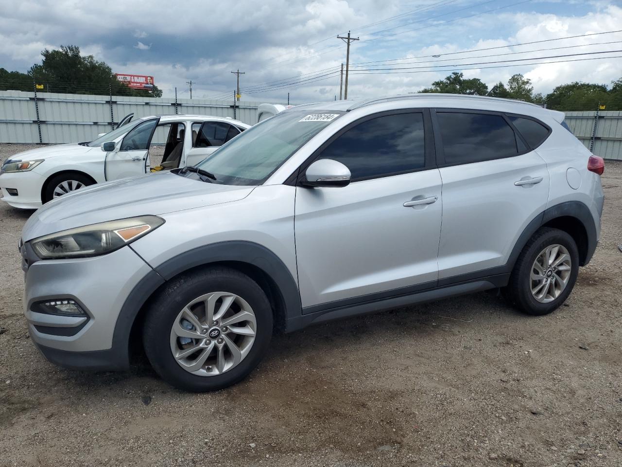 2016 Hyundai Tucson Limited vin: KM8J33A26GU240469