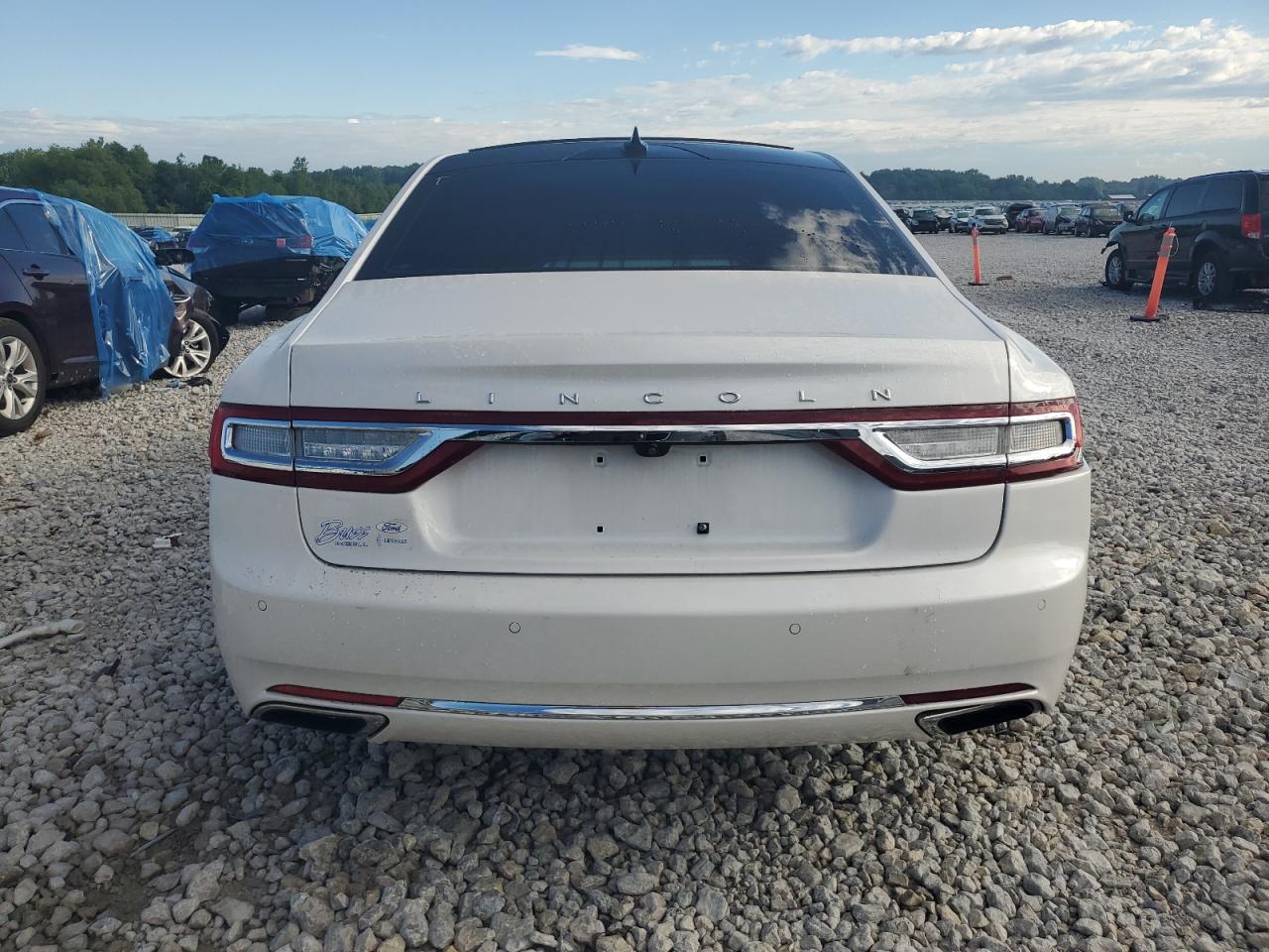 1LN6L9NP8J5616377 2018 Lincoln Continental Reserve