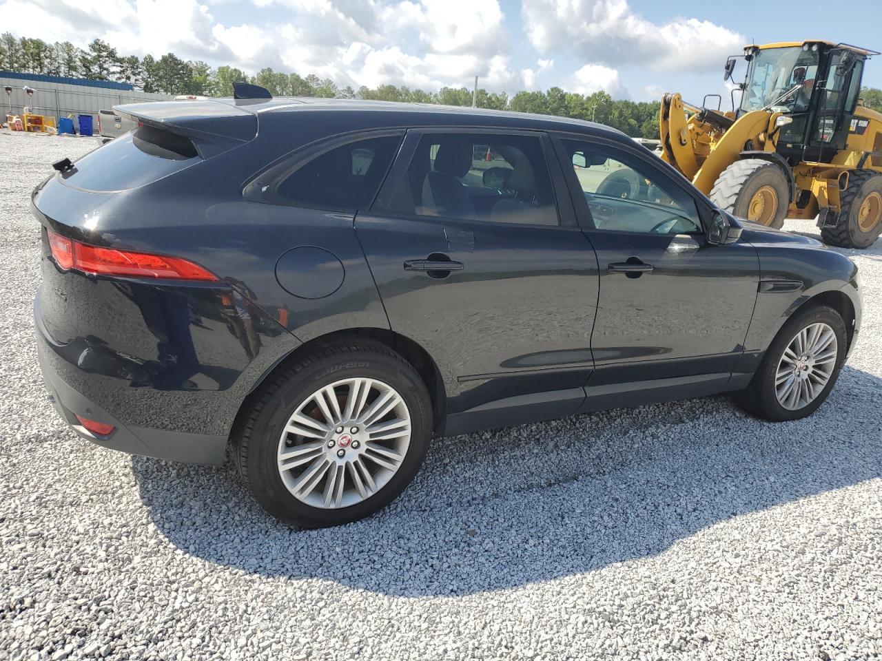 SADCJ2FX5JA254880 2018 Jaguar F-Pace Premium