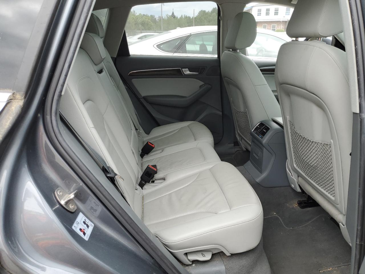 WA1CFAFP0EA006298 2014 Audi Q5 Premium