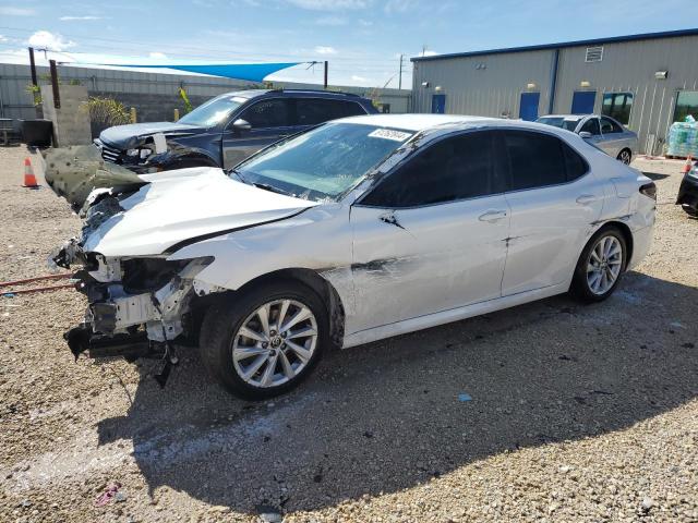 VIN 4T1C11AKXMU464942 2021 Toyota Camry, LE no.1