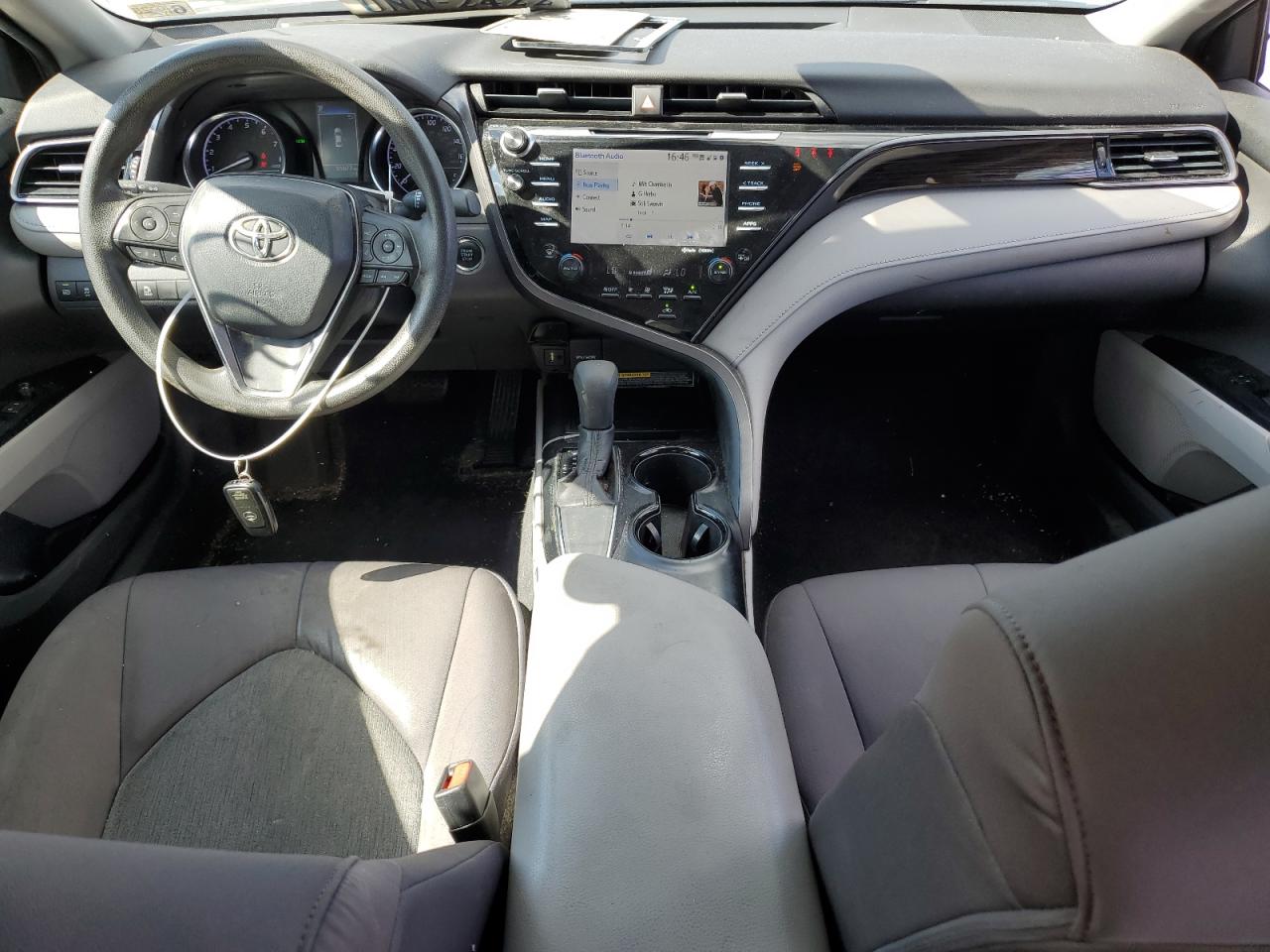 2019 Toyota Camry L vin: 4T1B11HK6KU262744