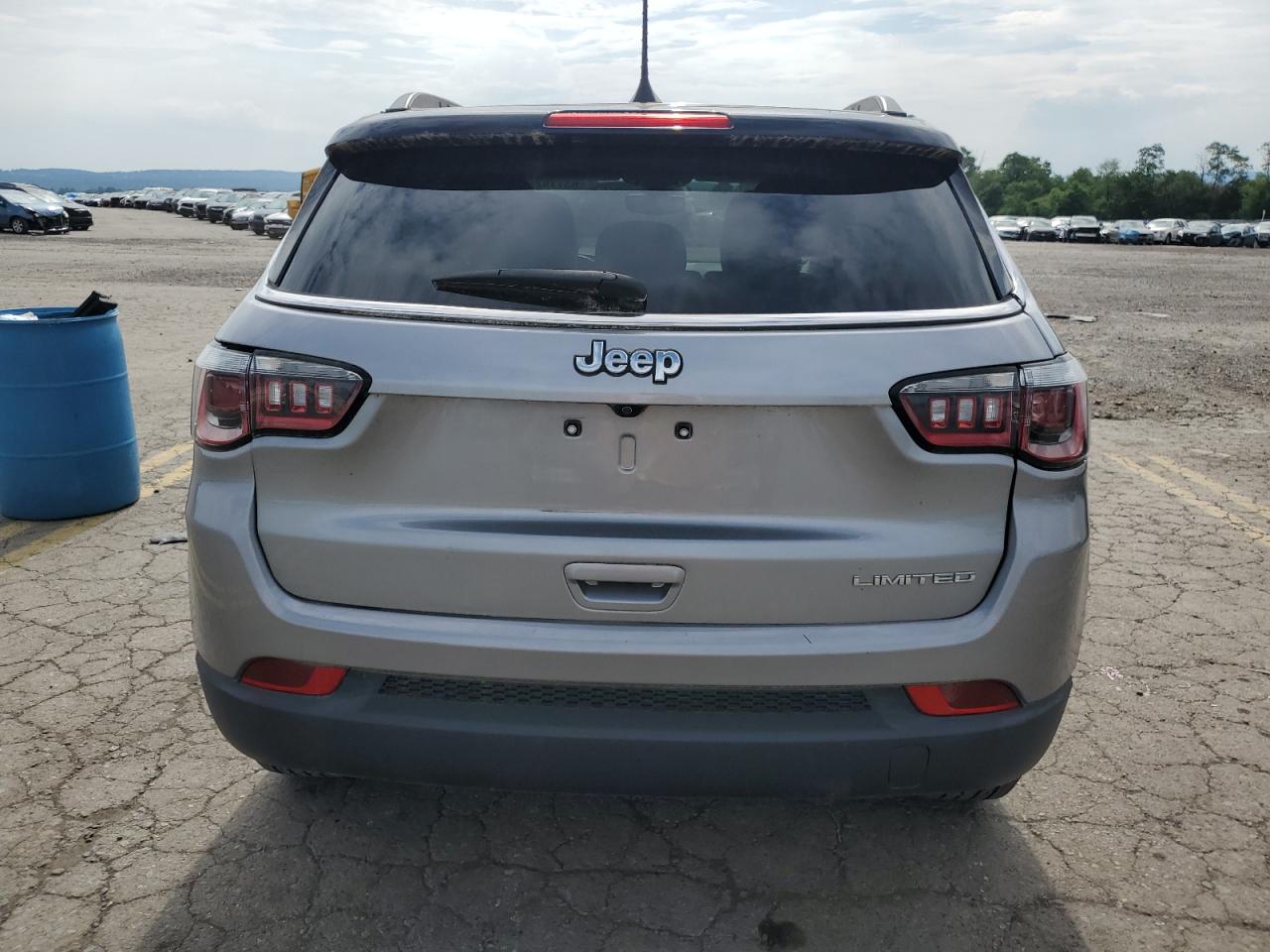 3C4NJCBB4KT743849 2019 Jeep Compass Latitude