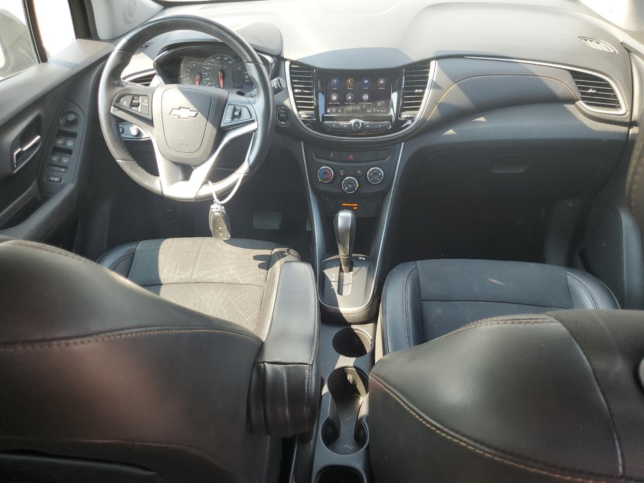 3GNCJLSB8LL133064 2020 Chevrolet Trax 1Lt