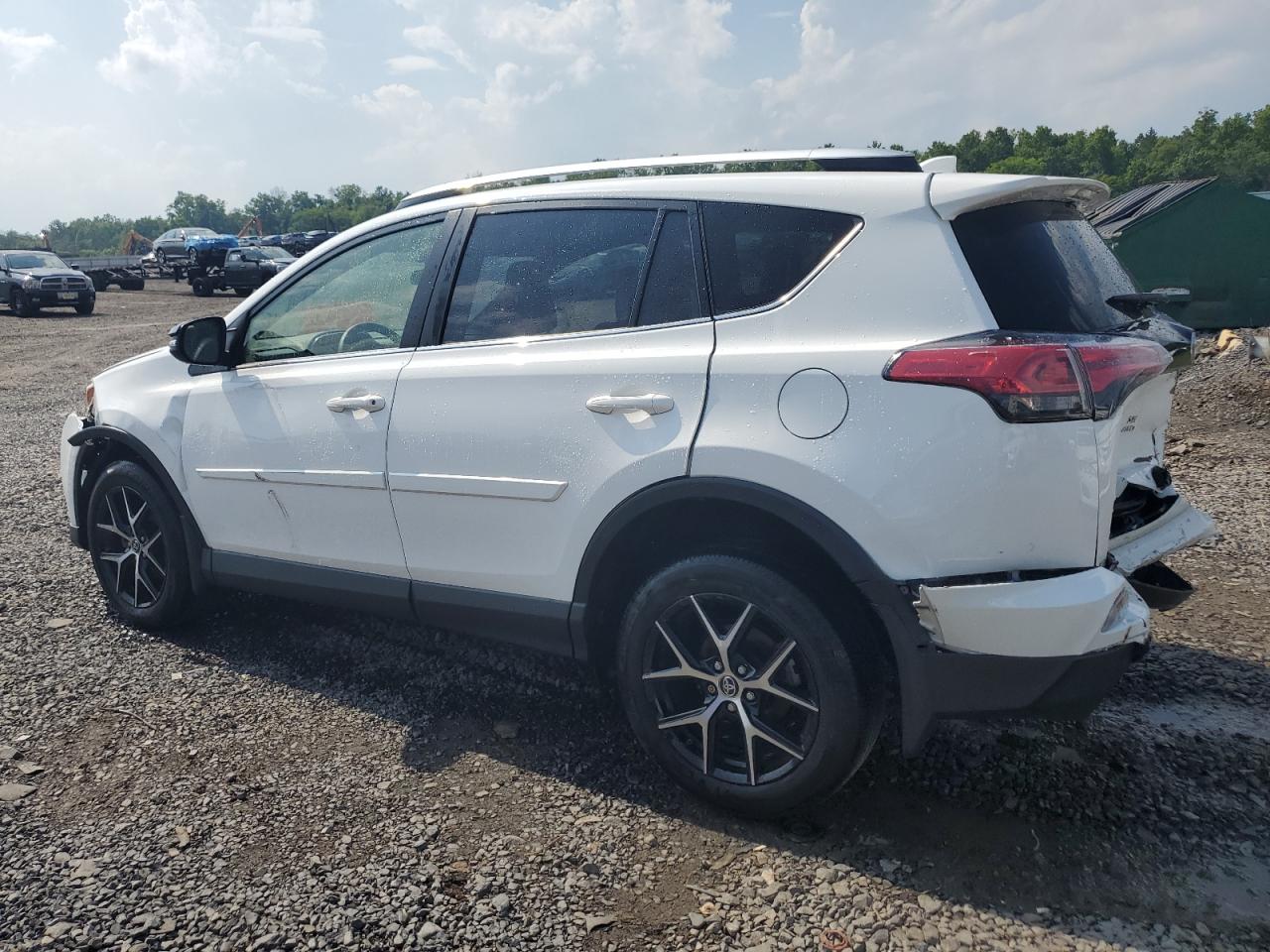 2016 Toyota Rav4 Se vin: JTMJFREV3GD188379