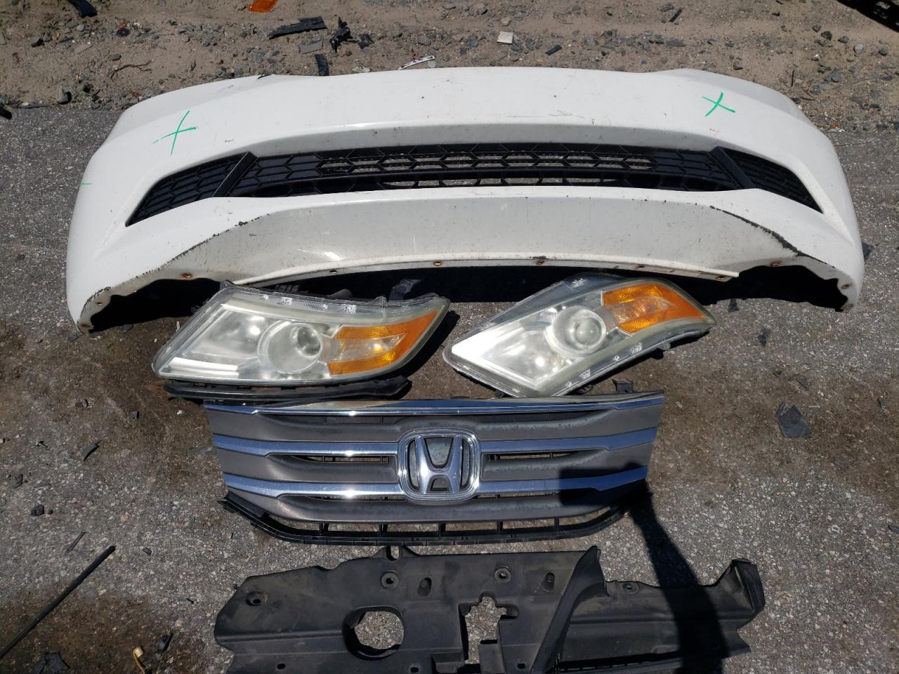 5FNRL5H24BB017129 2011 Honda Odyssey Lx