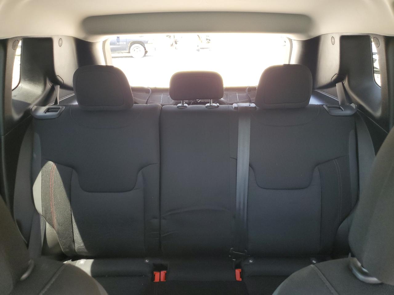 ZACNJBC16KPJ91209 2019 Jeep Renegade Trailhawk