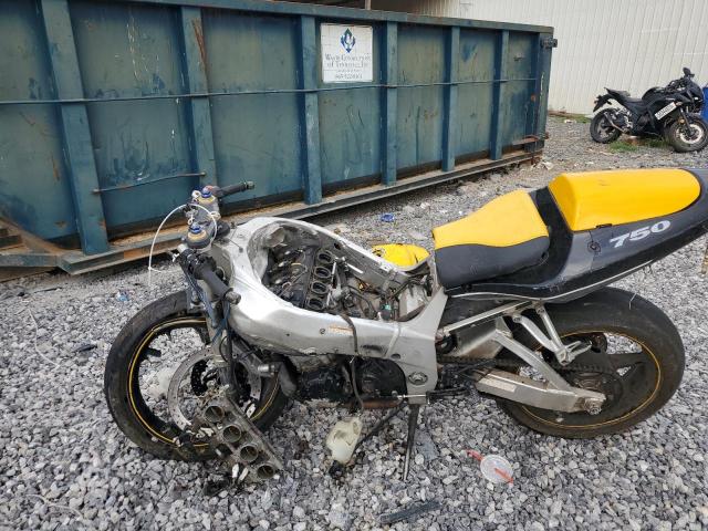 SUZUKI 750 2003 yellow  gas JS1GR7HA432100714 photo #4