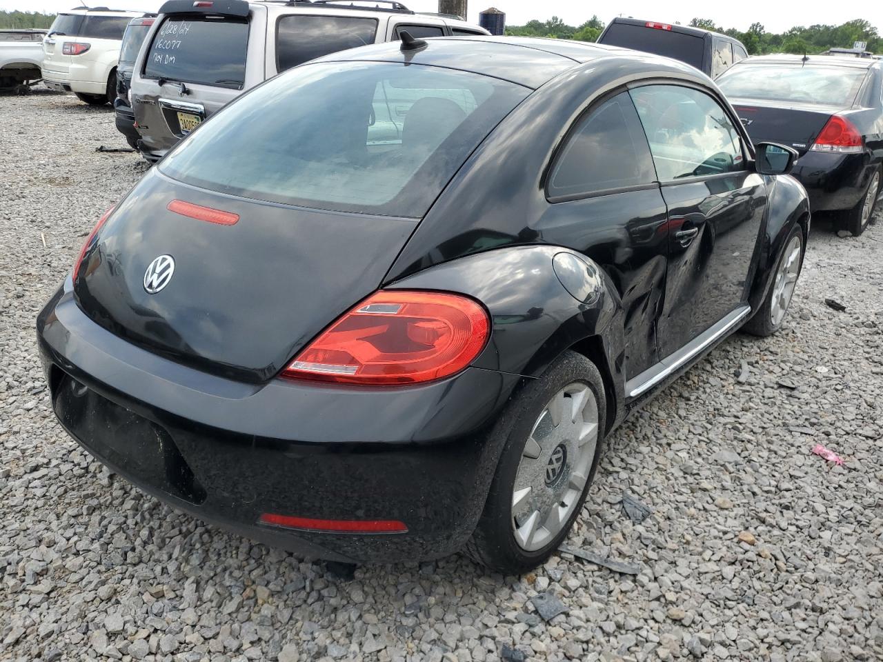 2013 Volkswagen Beetle vin: 3VWJX7ATXDM602065