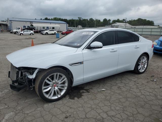 VIN SAJBH4EV2JCY53871 2018 Jaguar XF, Portfolio Le no.1