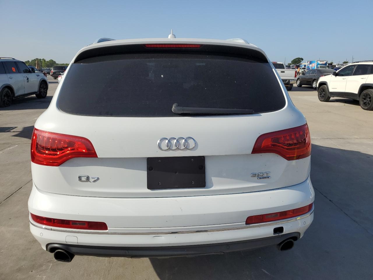 2014 Audi Q7 Premium Plus vin: WA1LGAFEXED019831