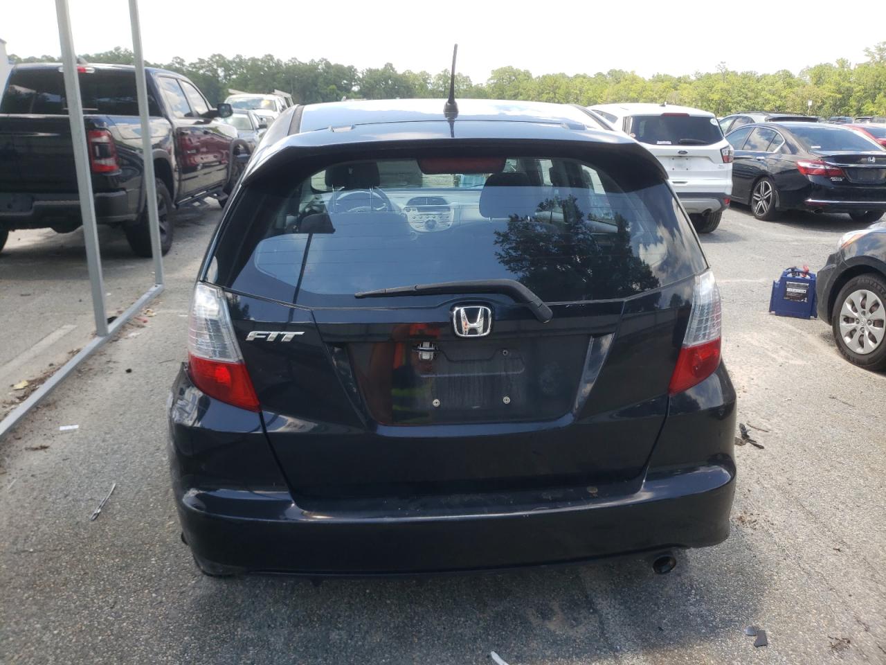 JHMGE8H57BS001506 2011 Honda Fit Sport