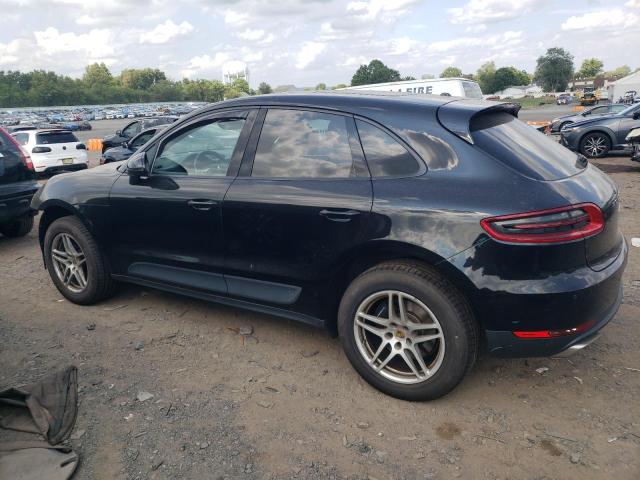 VIN WP1AA2A58HLB00041 2017 Porsche Macan no.2