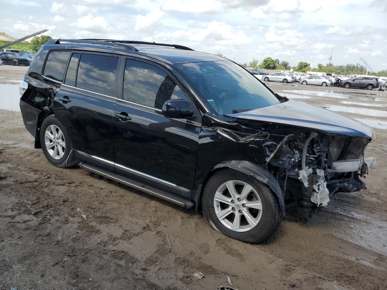 5TDZK3EHXDS136799 2013 Toyota Highlander Base