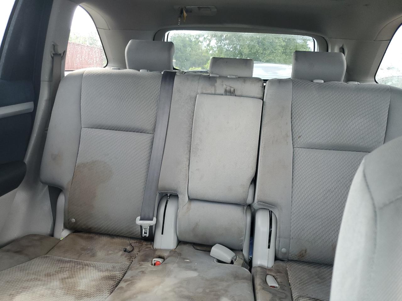 5TDBKRFH1FS147762 2015 Toyota Highlander Le