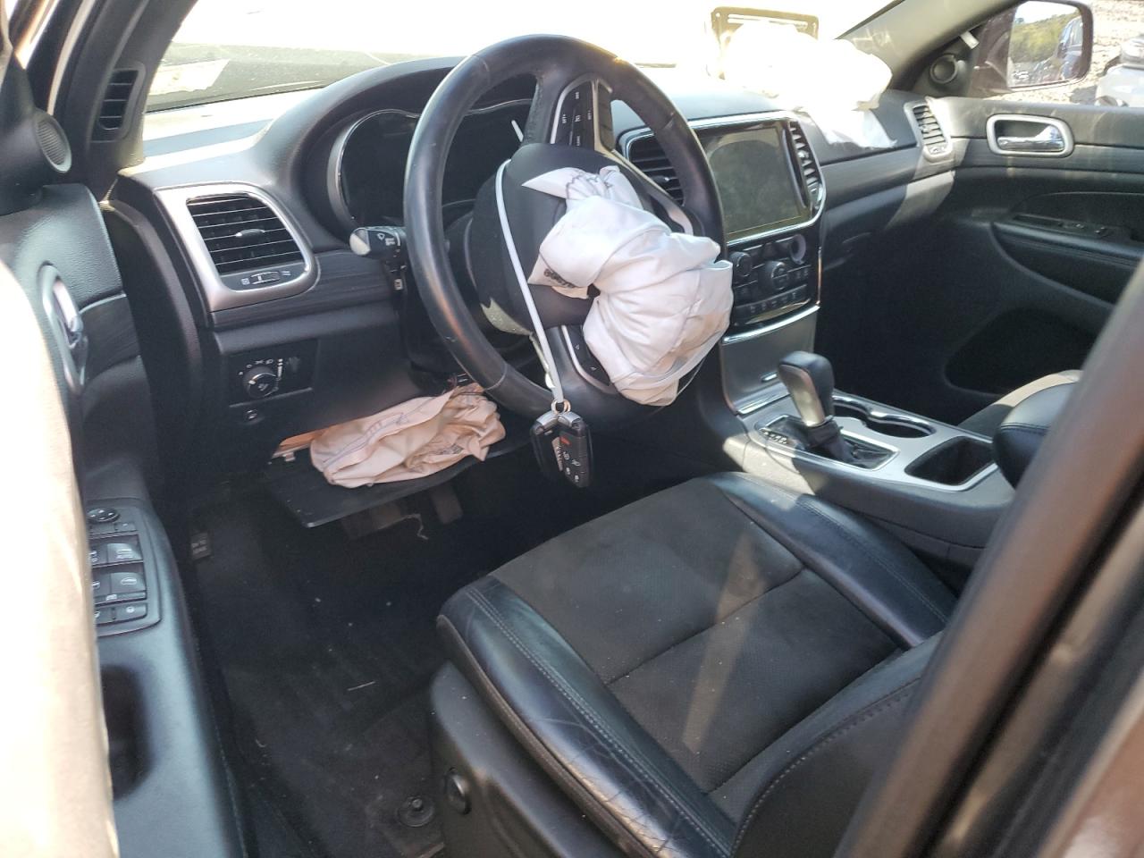 1C4RJFAG9KC565433 2019 Jeep Grand Cherokee Laredo