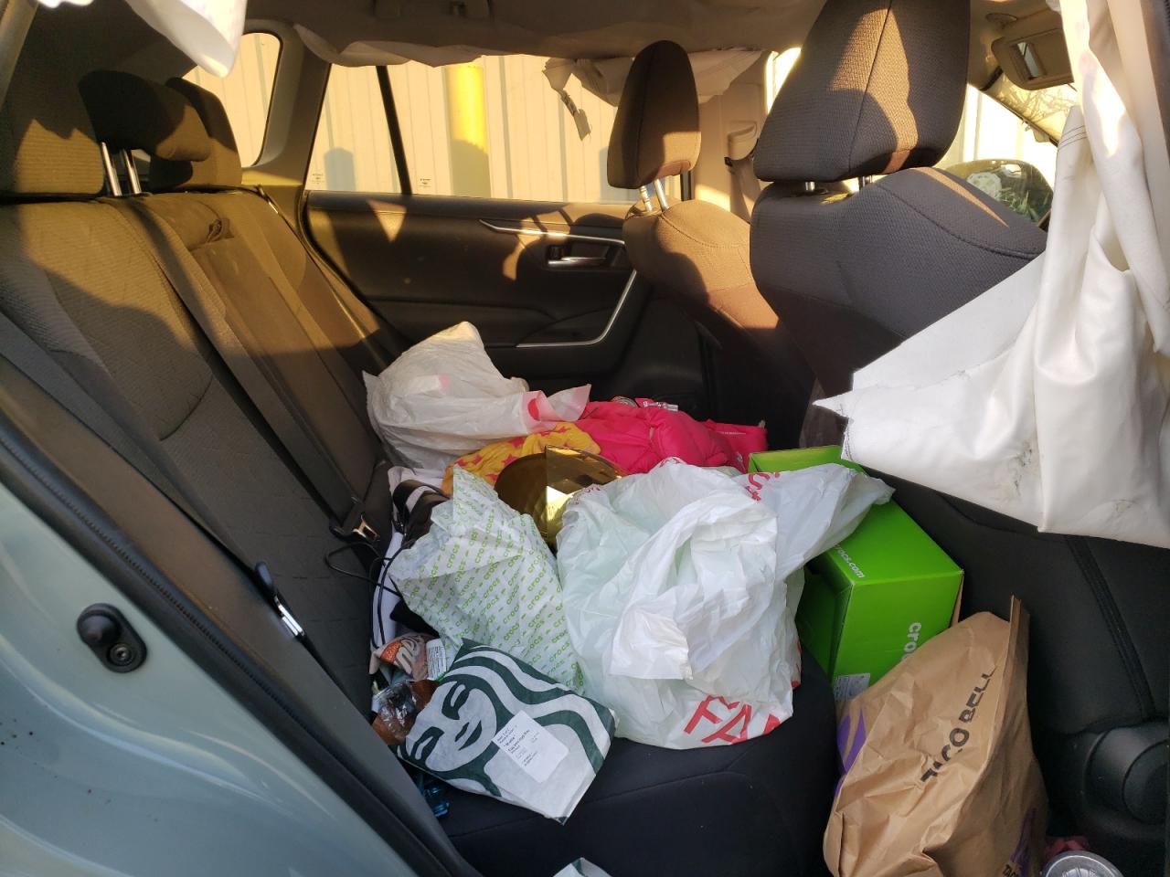 2T3W1RFV4MW122568 2021 Toyota Rav4 Xle