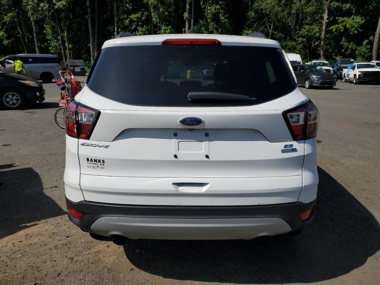 1FMCU9GD2JUA25468 2018 Ford Escape Se