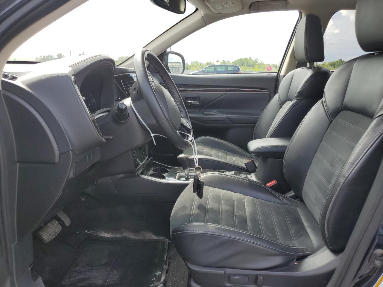 JA4AZ2A38KZ603897 2019 Mitsubishi Outlander Es