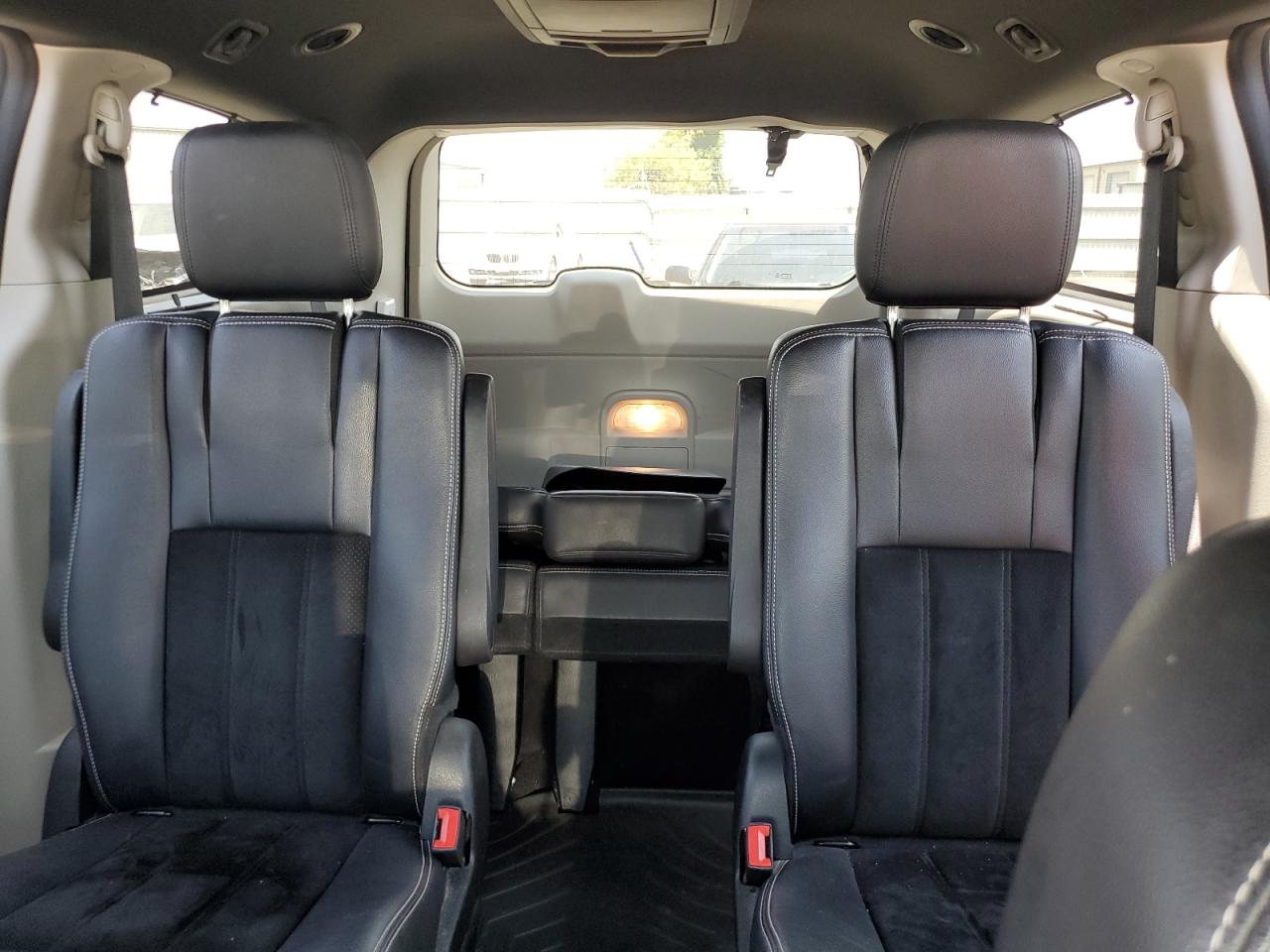 2017 Dodge Grand Caravan Sxt vin: 2C4RDGCG1HR705890