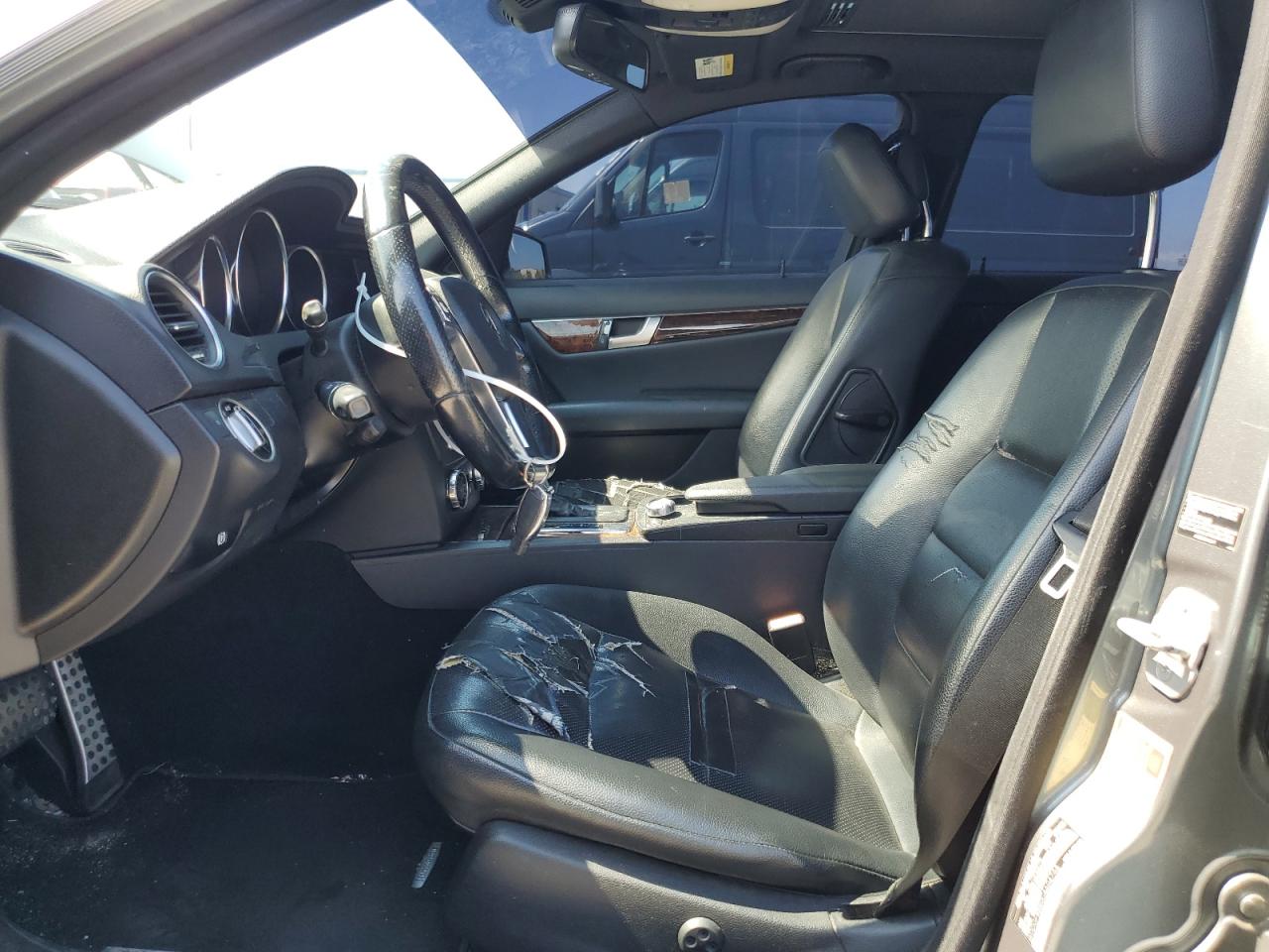 WDDGF8BB0CA604758 2012 Mercedes-Benz C 300 4Matic