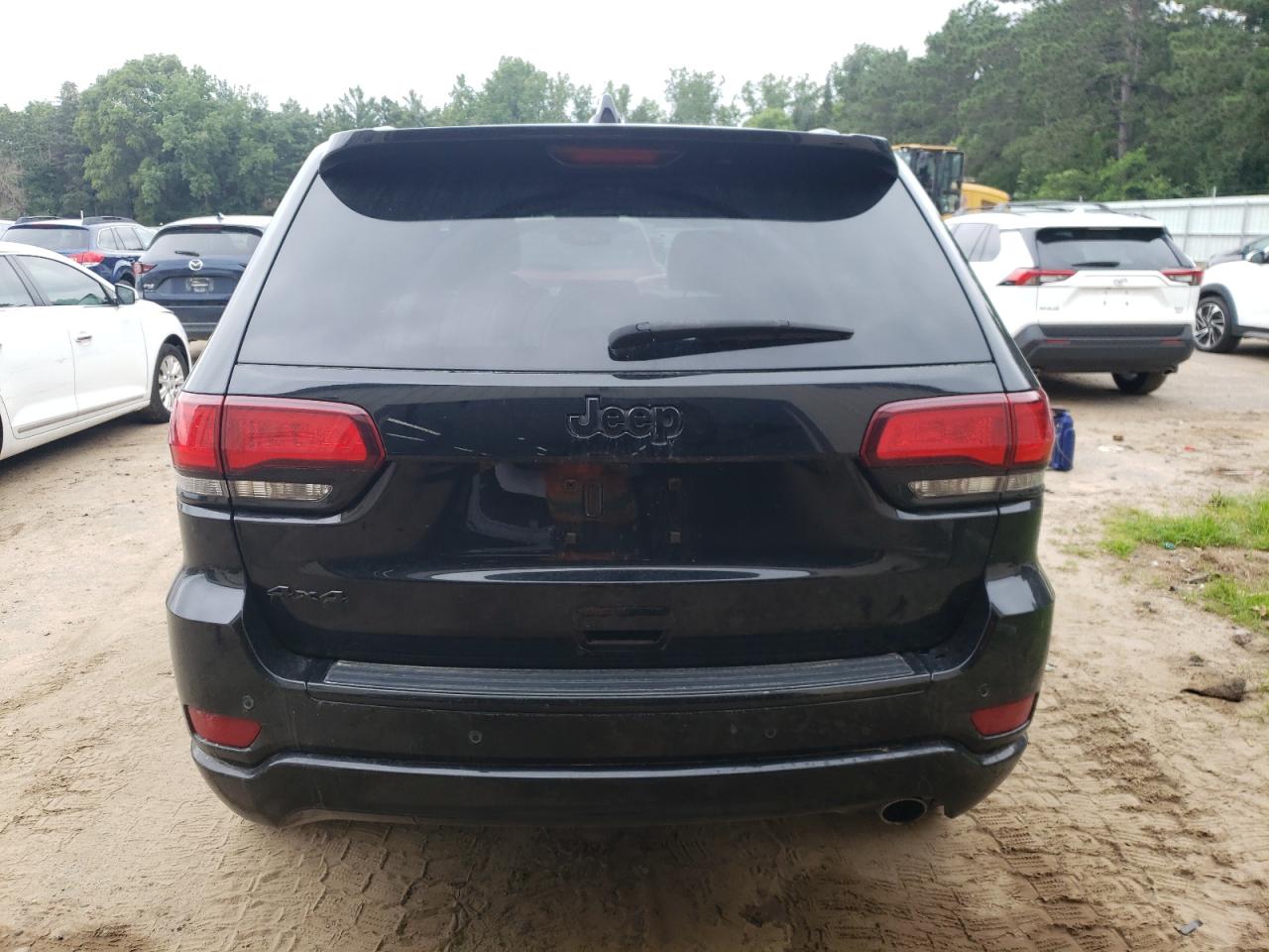 1C4RJFAG5HC785970 2017 Jeep Grand Cherokee Laredo