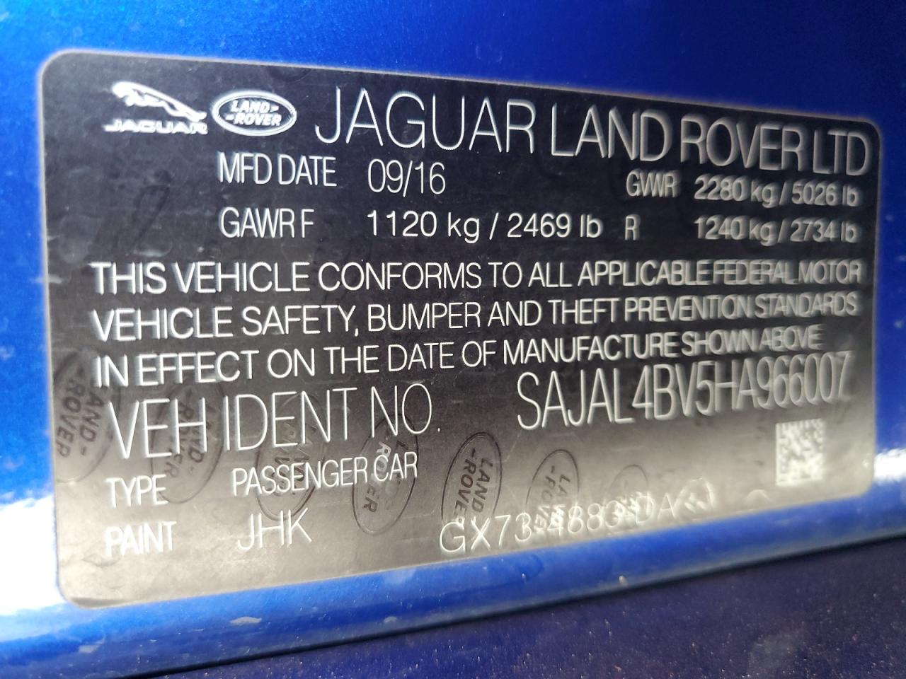SAJAL4BV5HA966007 2017 Jaguar Xe R - Sport